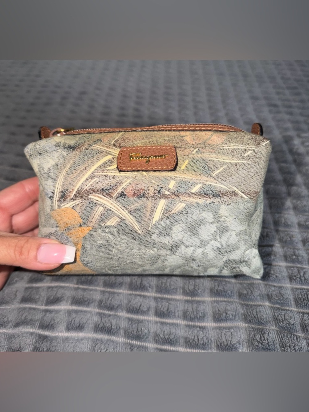 Salvatore 🤎 Ferragamo “Jungle” Beige and Brown Floral Cosmetic Pouch w Pull Tag